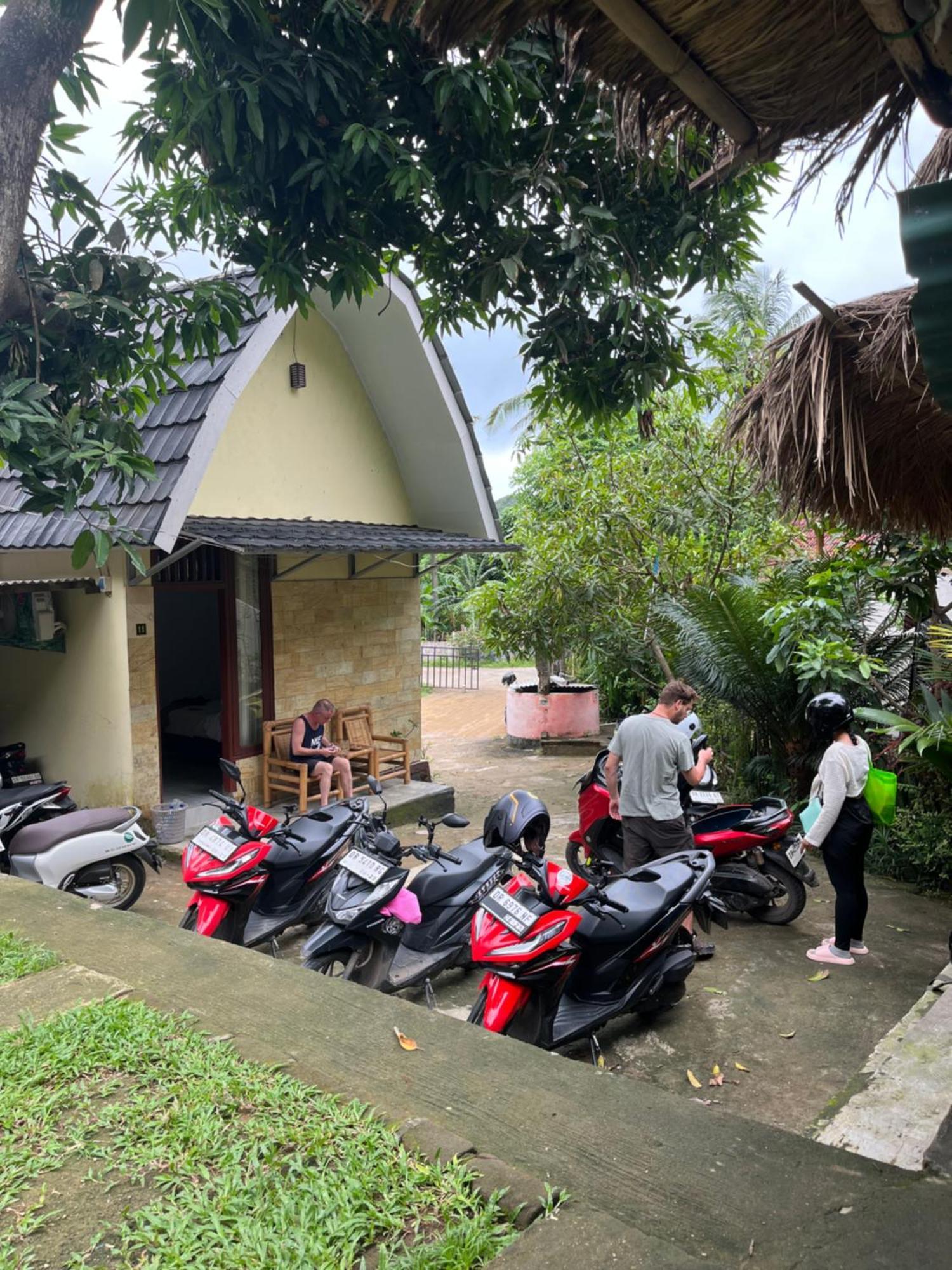 Roy Homestay Kuta Kuta  Eksteriør billede